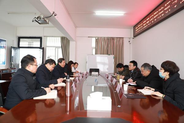 b3db084f4cde439d84023ad19011733f.jpg b3db084f4cde439d84023ad19011733f.jpg