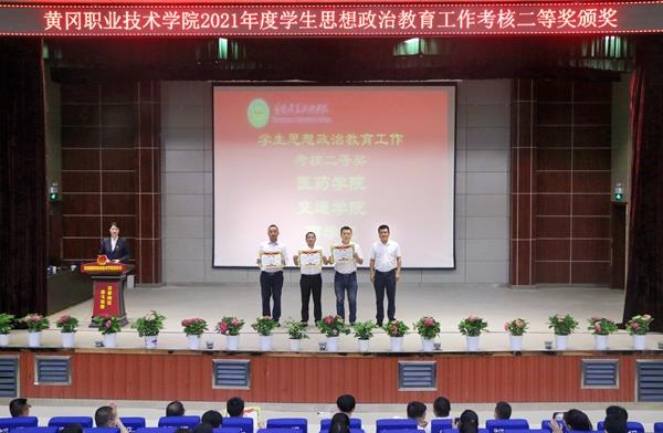 65631662b93e43e6952ca3383fd0ea53.jpg 65631662b93e43e6952ca3383fd0ea53.jpg