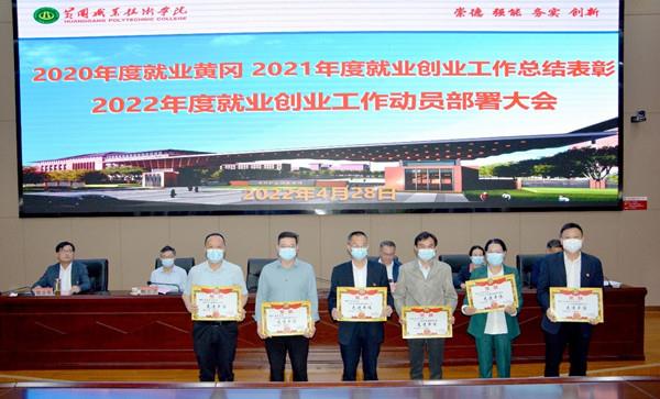 6a4086a9799840f2ae885b4b34ce9e52.jpg 6a4086a9799840f2ae885b4b34ce9e52.jpg