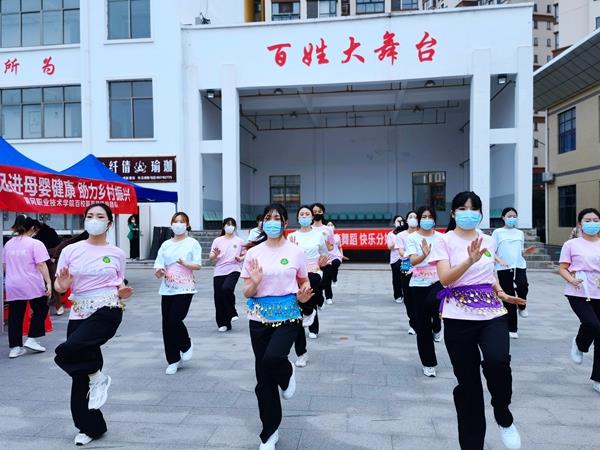 bb4fb4c74af143f7babd22e2d9509cd6.jpg bb4fb4c74af143f7babd22e2d9509cd6.jpg