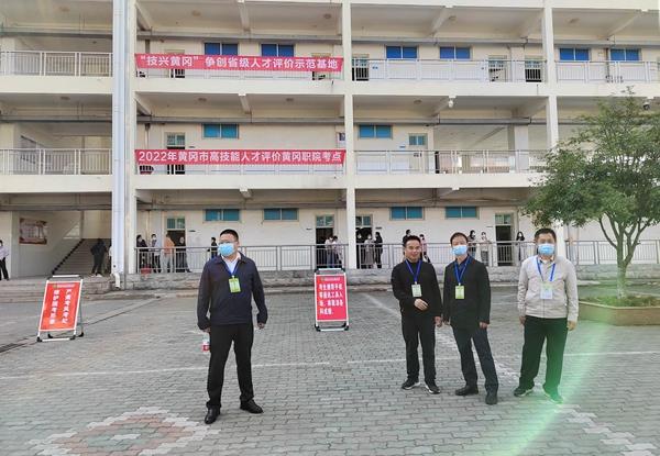 0438d62601874097a36f6b03a47ee6fe.jpg 0438d62601874097a36f6b03a47ee6fe.jpg