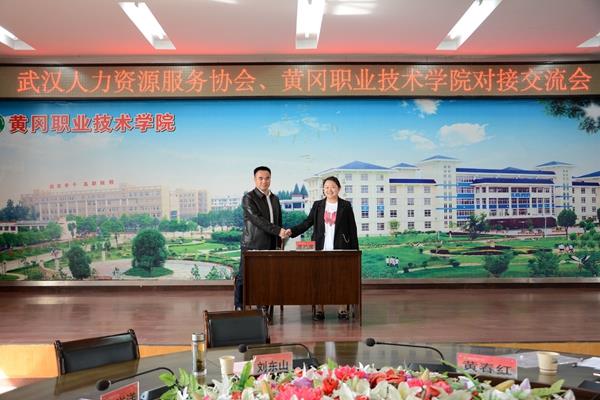 4da376839d24404e93bfb91927d7e904.jpg 4da376839d24404e93bfb91927d7e904.jpg