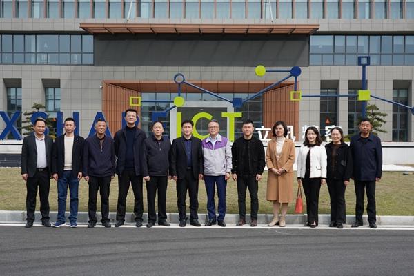 f8abb5644dfa49279eeafe1062eb9664.jpg f8abb5644dfa49279eeafe1062eb9664.jpg