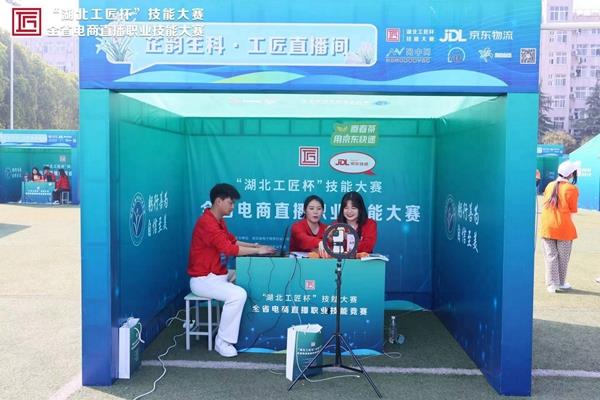 7b2006c538424b099cf1bfaa6d9de94c.jpg 7b2006c538424b099cf1bfaa6d9de94c.jpg