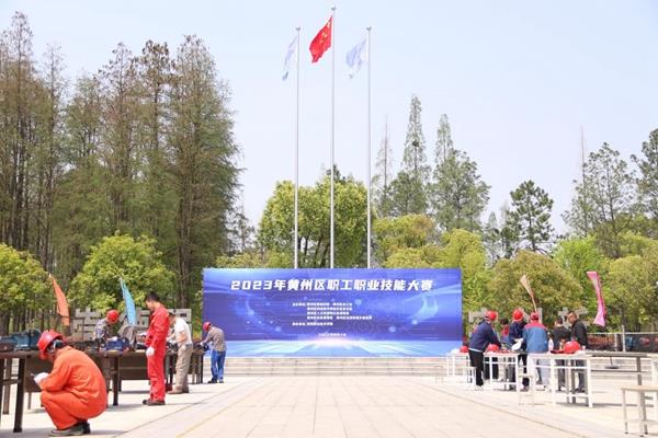 bb3d7159f764443faa761931290acc6b.jpg bb3d7159f764443faa761931290acc6b.jpg