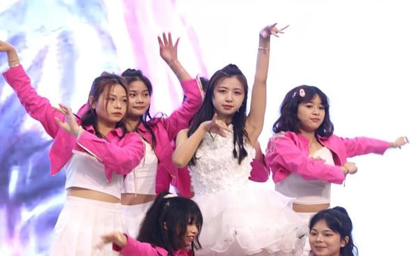 75a1795f84574f4db98ef4f48ec86bbd.jpg 75a1795f84574f4db98ef4f48ec86bbd.jpg