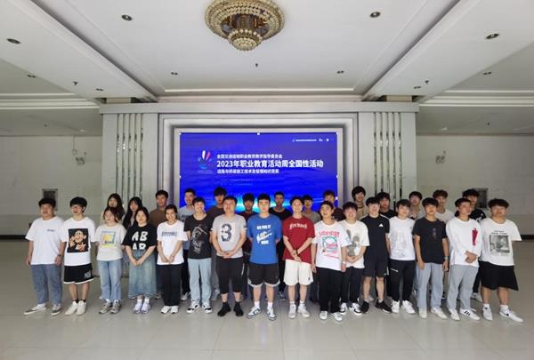 38d1aac79a914244a09286f94ee3212b.jpg 38d1aac79a914244a09286f94ee3212b.jpg