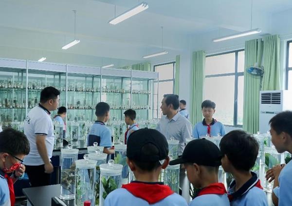 83135e3ef40e47beaf74fb74c93fd3fc.jpg 83135e3ef40e47beaf74fb74c93fd3fc.jpg