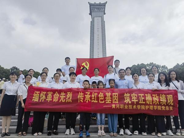 80430e6a8cf547e3bd6e18958bd4b870.jpg 80430e6a8cf547e3bd6e18958bd4b870.jpg