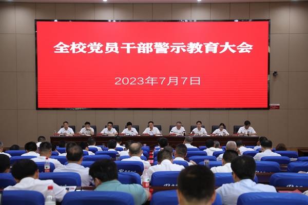 09d898fb983b48ceae41d8e9100f9ac3.jpg 09d898fb983b48ceae41d8e9100f9ac3.jpg