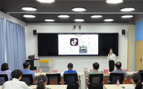 b90d3a115e1240959dbd99f7c08b2229.jpg b90d3a115e1240959dbd99f7c08b2229.jpg