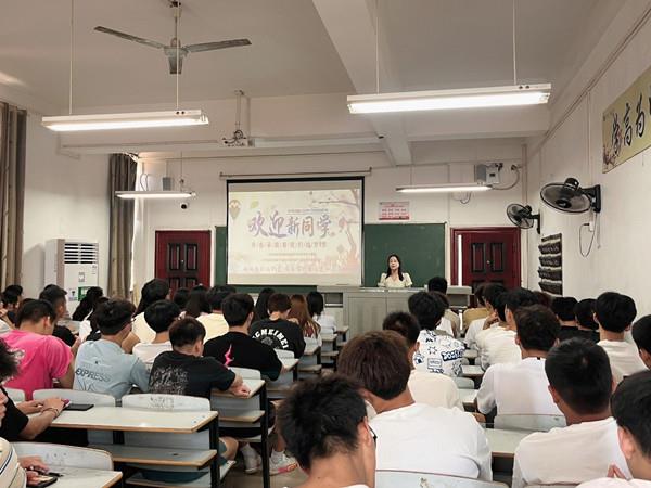 0ae99018c9ac4a0a9e4128aa9606c908.jpg 0ae99018c9ac4a0a9e4128aa9606c908.jpg