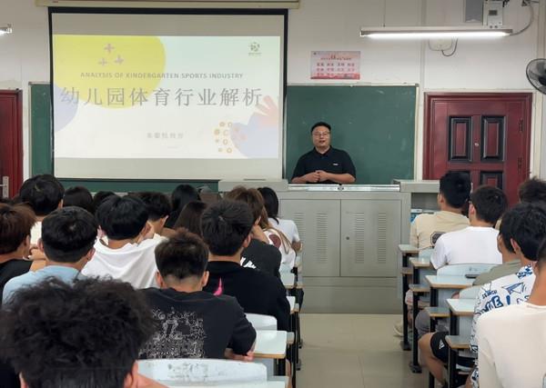 199ae64b233e421d91edecd6e17ca35b.jpg 199ae64b233e421d91edecd6e17ca35b.jpg