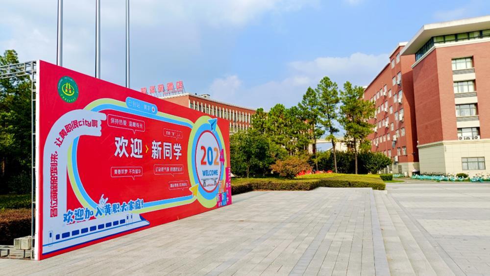 f4c8ba796cf64eeeb2b27bf83ac5b7c1.jpg f4c8ba796cf64eeeb2b27bf83ac5b7c1.jpg