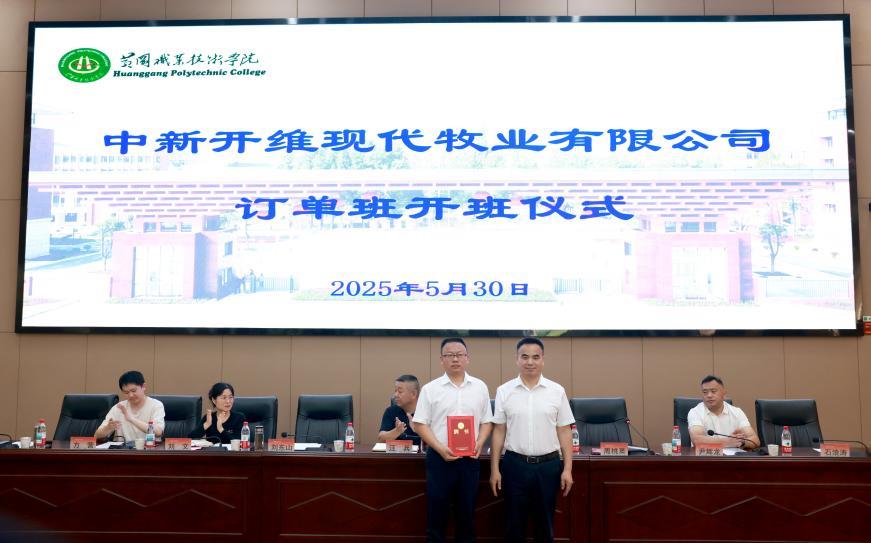 403d008e646f4b7d87528f25afb51cbf.Jpeg 403d008e646f4b7d87528f25afb51cbf.Jpeg