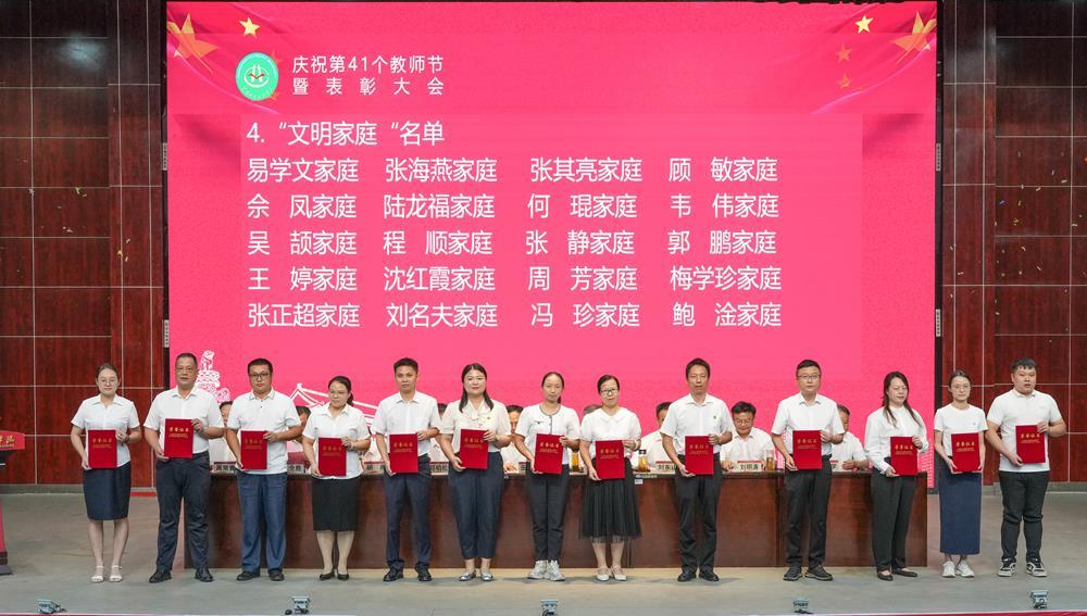 e201b346f7354dd29181538f43665150.jpg e201b346f7354dd29181538f43665150.jpg