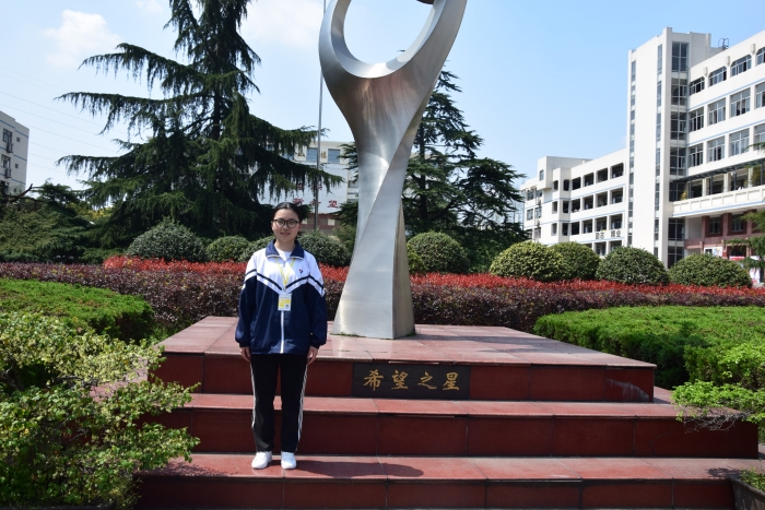 17学前教育2 李梦.JPG